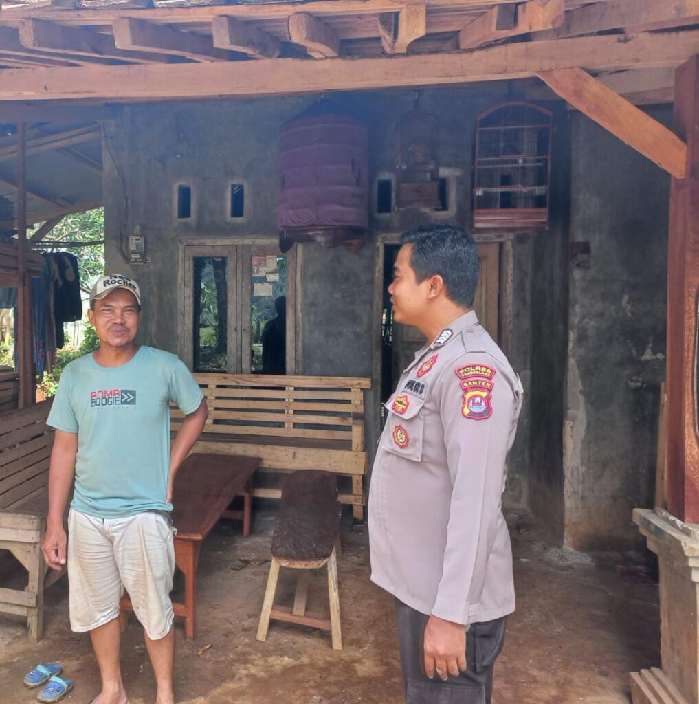 Bhabinkamtibmas Polsek Bojong Polres Pandeglang Sambangi Warga Binaan dan Berikan Himbauan Kamtibmas 8 WhatsApp Image 2024 07 19 at 13.49.56