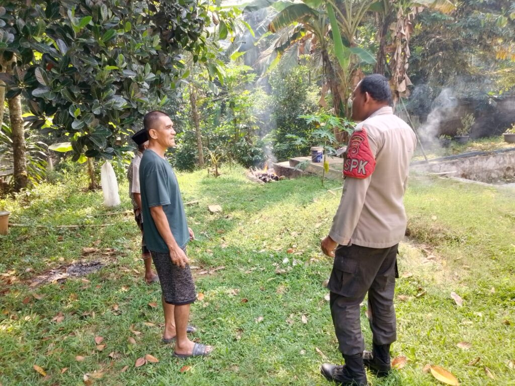 Polsek Menes Lakukan Patroli KRYD di Desa-desa Kecamatan Menes 4 WhatsApp Image 2024 07 20 at 14.21.32