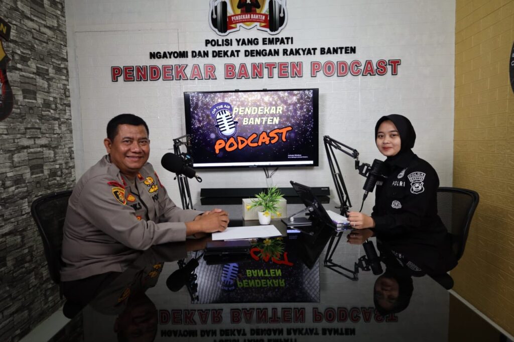 Kapolsek Pandeglang Jadi Bintang Tamu di Podcast Bidhumas Polda Banten Terkait Penghargaan Kompolnas Award 7 WhatsApp Image 2024 07 24 at 10.47.49