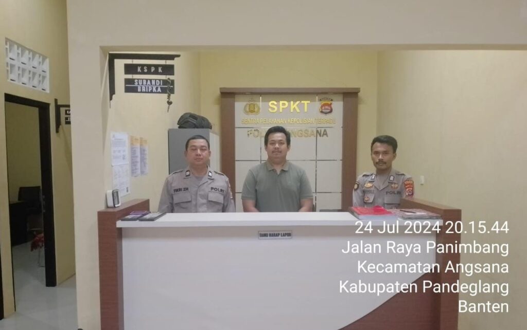 Tunjukkan Kesiapan, Anggota Piket Polsek Angsana Polres Laksanakan Siaga Mako 7 WhatsApp Image 2024 07 25 at 05.35.07