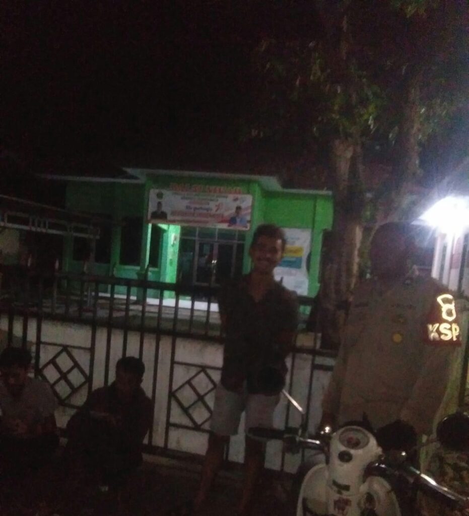Polsek Menes Gelar Patroli Malam, Himbau Pemuda Kembali ke Rumah 7 WhatsApp Image 2024 07 27 at 21.48.57