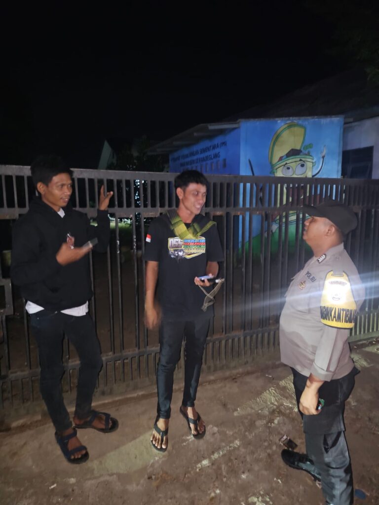 Polsek Picung Gelar Patroli Malam Antisipasi C3 3 WhatsApp Image 2024 07 27 at 23.20.45