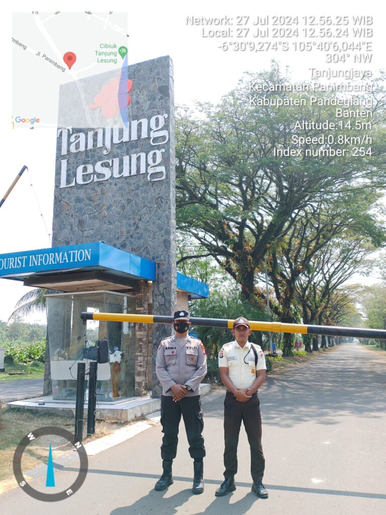 Bhabinkamtibmas Polsek Panimbang Melaksanakan Patroli Wisata di Wilayah Tanjung Lesung 5 WhatsApp Image 2024 07 28 at 00.22.07