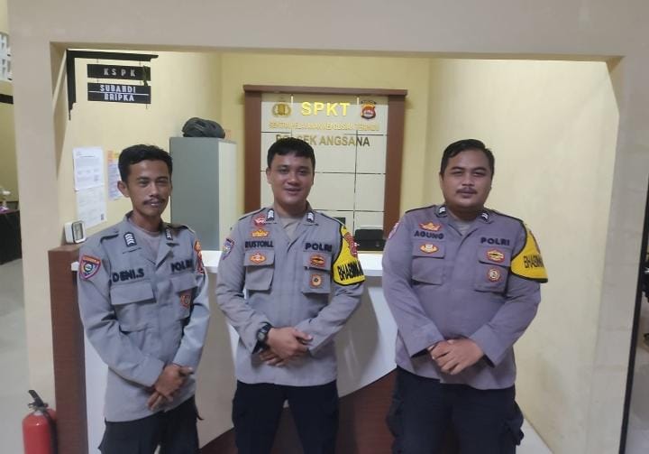 Anggota Piket Polsek Angsana Polres Pandeglang Laksanakan Siap Siaga Mako 10 WhatsApp Image 2024 07 29 at 21.34.47