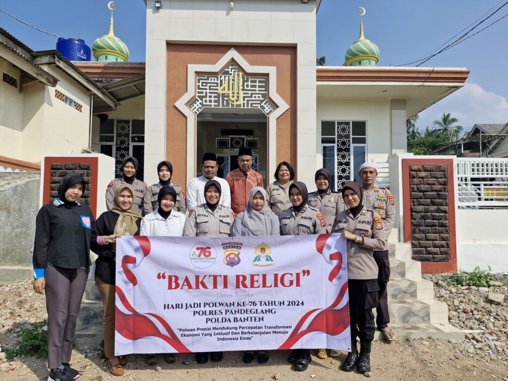 Polwan Polres Pandeglang Gelar Bakti Religi dalam Rangka Hari Jadi Polwan ke-76 8 41a736c1 0746 4160 a807 3fb15dacd17b scaled
