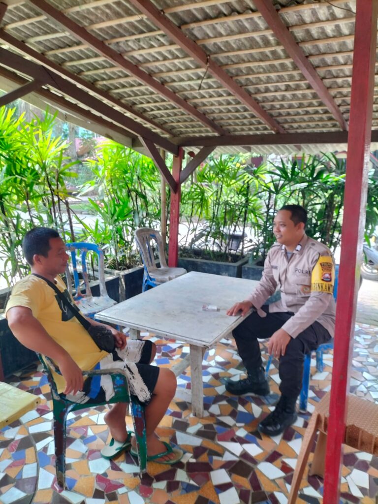 Patroli Siang Personil Polsek Carita di Pantai 6 IMG 20240808 WA0036