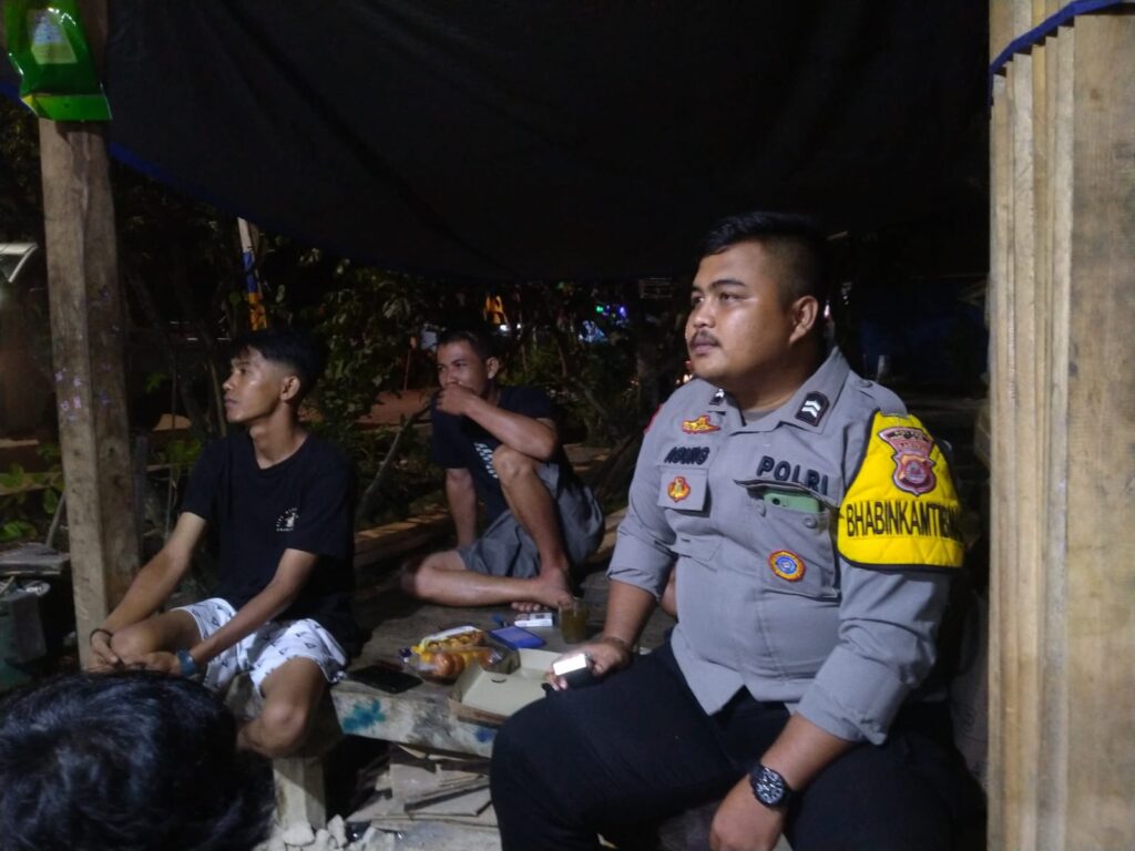 Bhabinkamtibmas Polsek Angsana Polres Pandeglang Briptu Agung Sambangi Masyarakat Desa Angsana 4 IMG 20240811 WA0020