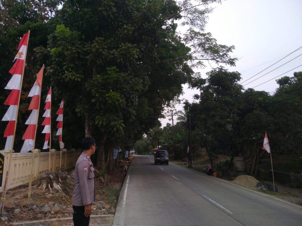 Strongpoint Sore, Upaya Anggota Polsek Angsana Cegah Laka Lantas 8 IMG 20240811 WA0026