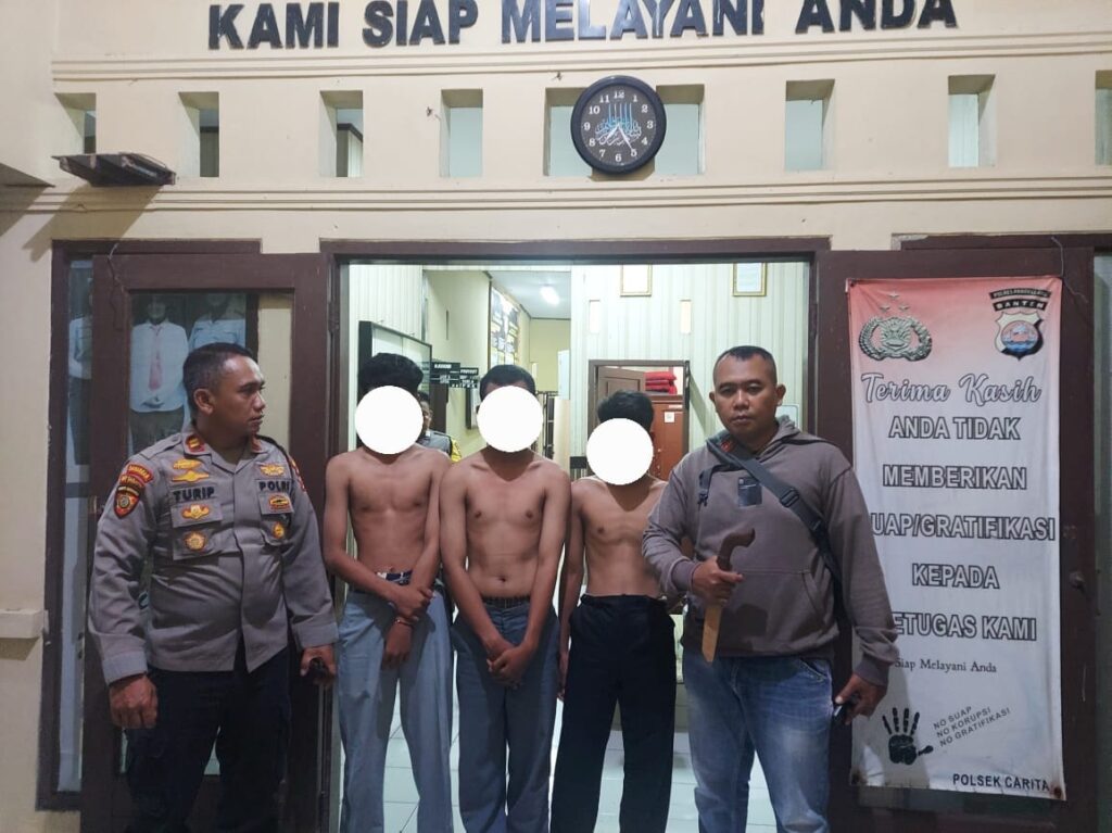 Polsek Carita Amankan 12 Pelajar Terlibat Tawuran 8 WhatsApp Image 2024 08 01 at 06.51.33