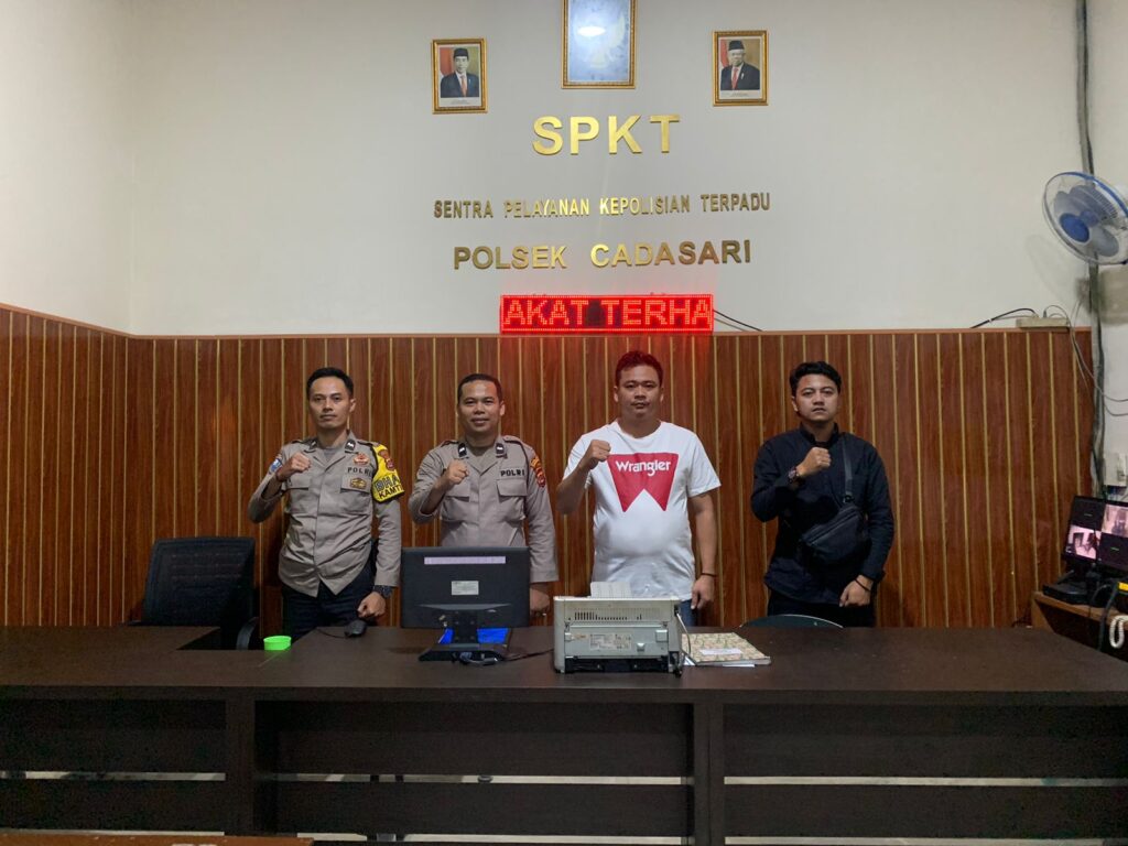 Anggota Polsek Cadasari Siaga di Kantor Malam Hari, Tingkatkan Keamanan Wilayah 10 WhatsApp Image 2024 08 01 at 08.33.55