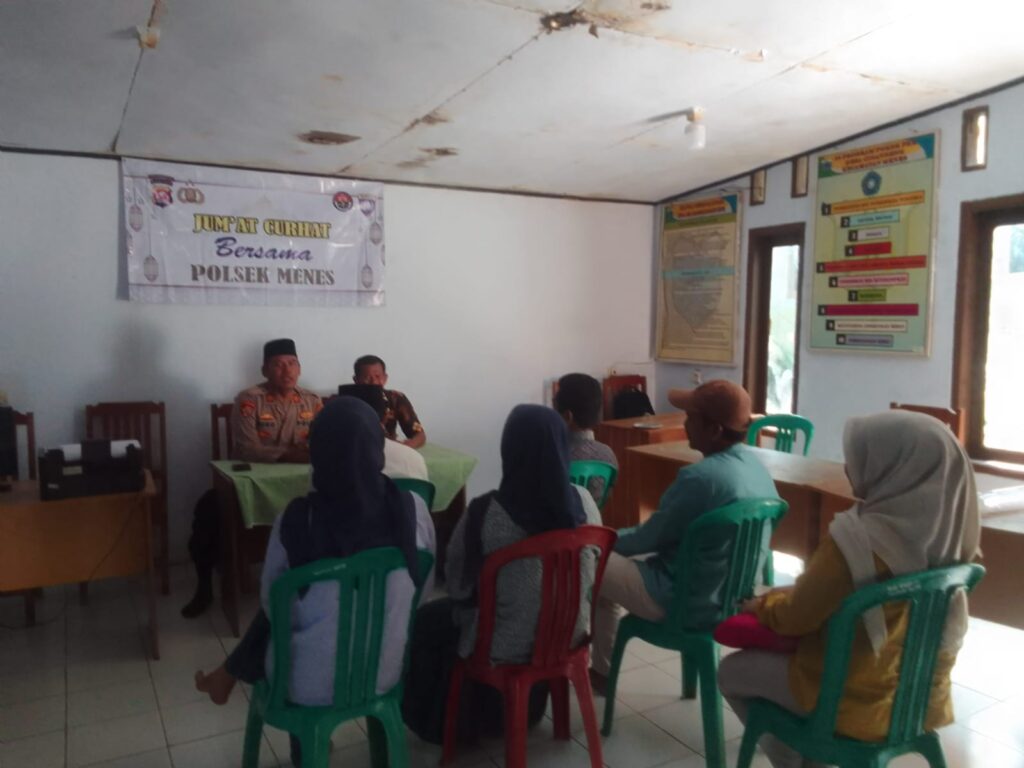 Demi Menampung Keluhan Masyarakat dan Kades, Polsek Menes Gelar Jumat Curhat 8 WhatsApp Image 2024 08 02 at 20.28.51