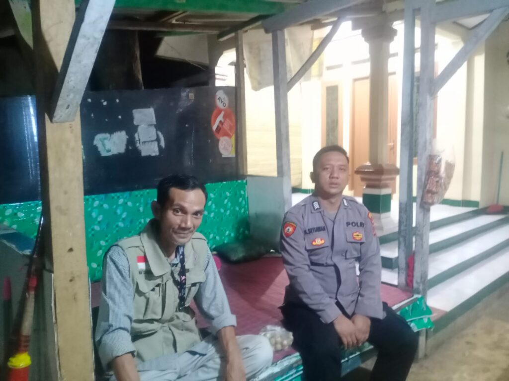 Patroli Dialogis Polsek Picung dalam Menjaga Kamtibmas yang Kondusif 1 WhatsApp Image 2024 08 02 at 20.58.42
