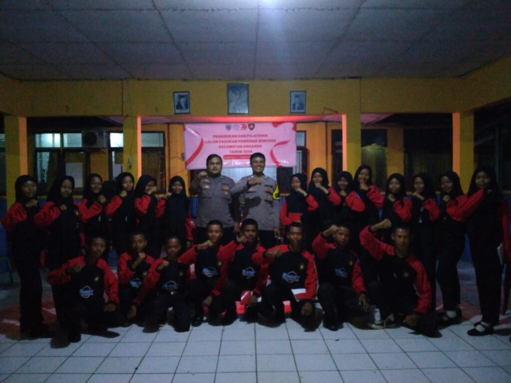 Bhabinkamtibmas Polsek Angsana Polres Pandeglang Berikan Pembekalan Calon Paskibra Kecamatan Angsana 1 WhatsApp Image 2024 08 03 at 20.03.21