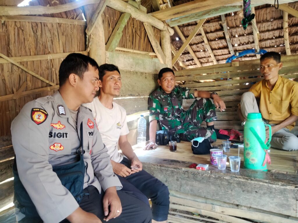 Jaga Kamtibmas Aman Dan Kondusif Personil Polsek Patia Laksanakan Patroli Siang 7 WhatsApp Image 2024 08 03 at 23.16.49
