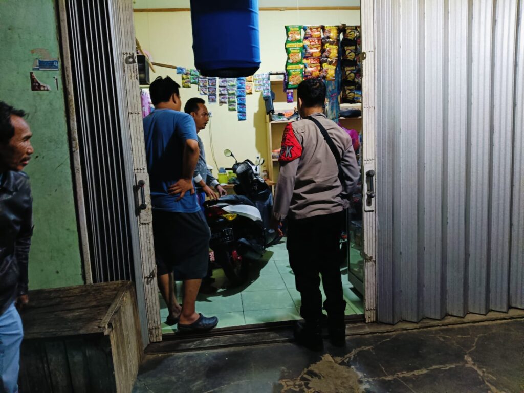Personil Polsek Panimbang Gelar Patroli Malam Cegah Aksi Balapan Liar, Tawuran dan Narkoba 6 WhatsApp Image 2024 08 04 at 06.24.43