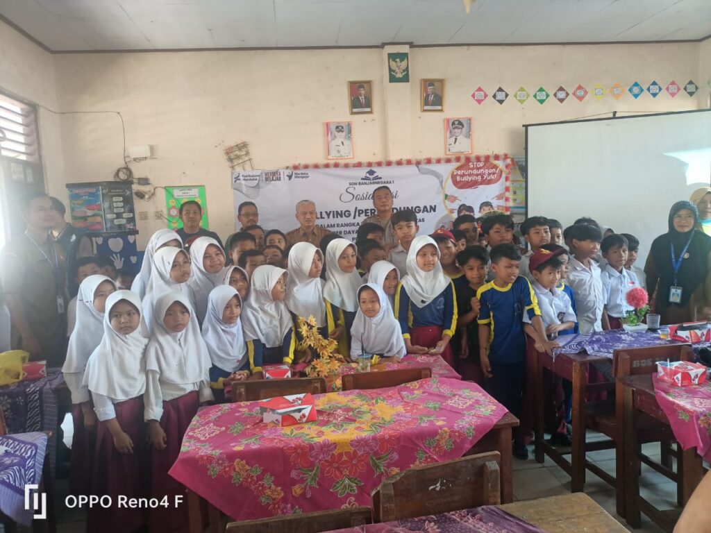 Polsek Pulosari Berkomitmen Cegah Perundungan di Sekolah 3 WhatsApp Image 2024 08 07 at 01.06.00
