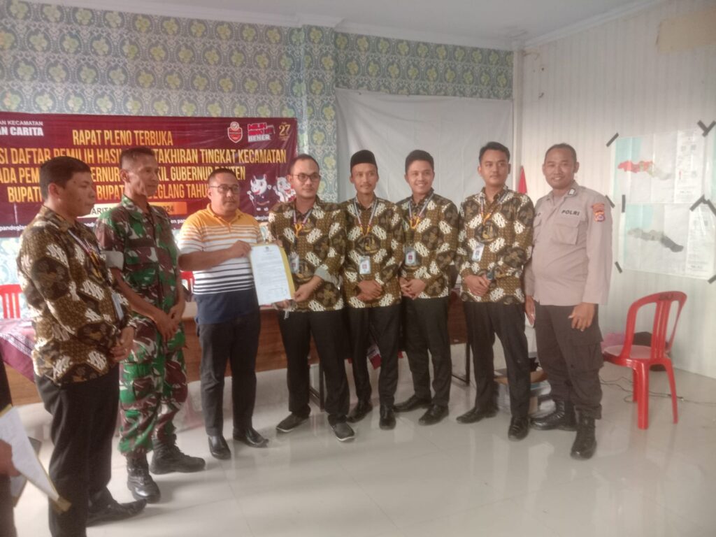 Kanit Binmas Polsek Carita Hadiri Rapat Pleno Terbuka Rekapitulasi DPHP Pilkada di Kecamatan Carita 4 WhatsApp Image 2024 08 07 at 05.22.33