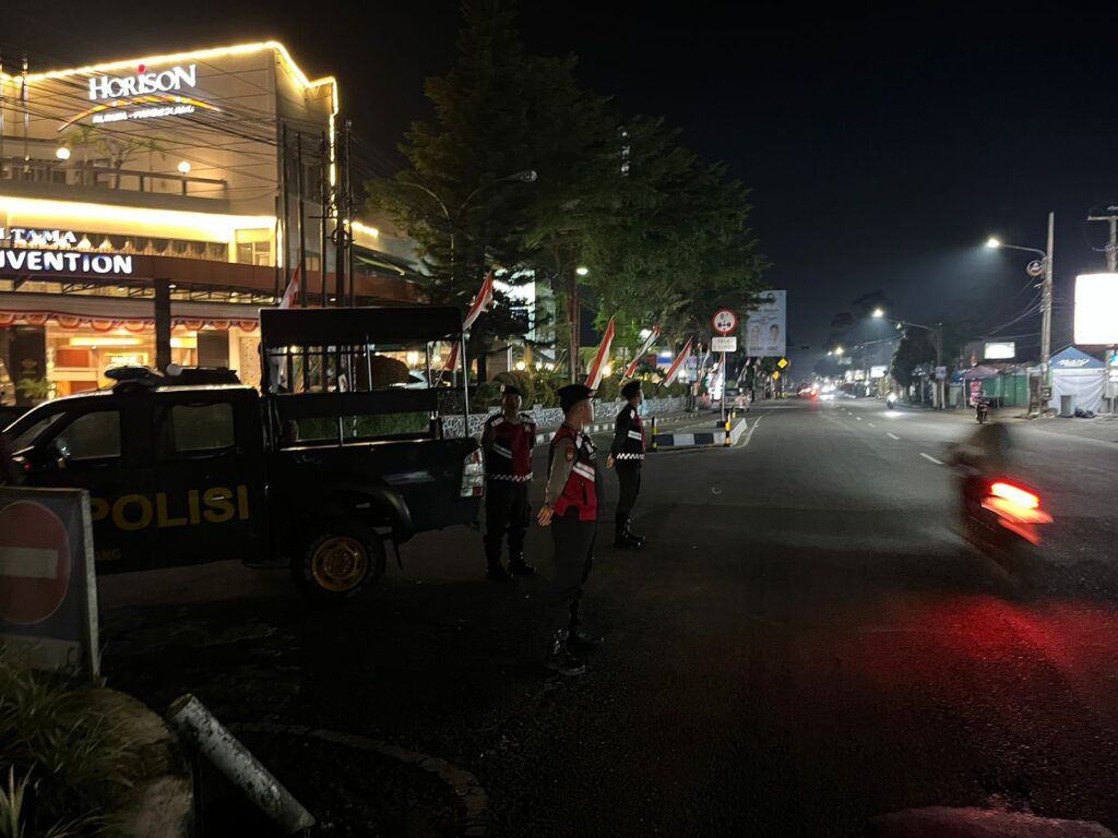 Sat Samapta Polres Pandeglang Gelar Patroli Malam untuk Antisipasi Balap Liar di Cigadung 1 WhatsApp Image 2024 08 07 at 05.29.09