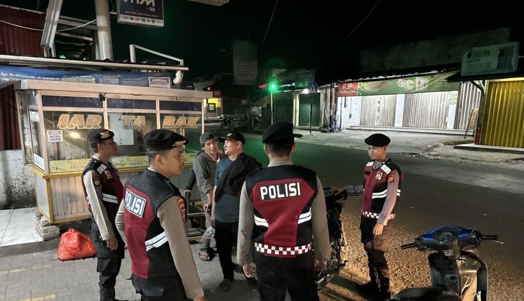 Sat Samapta Polres Pandeglang Gelar Kegiatan Dialogis di Maja 3 WhatsApp Image 2024 08 09 at 05.13.24 1