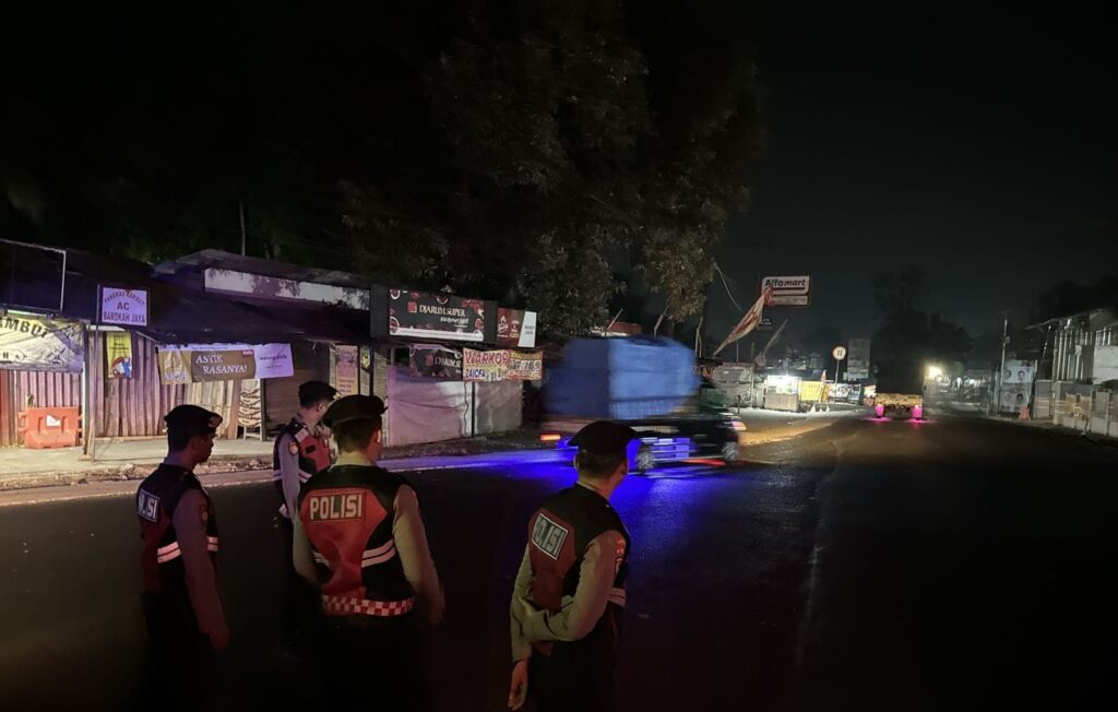 Sat Samapta Polres Pandeglang Gelar Kegiatan Preventif di Stadion Badak 2 WhatsApp Image 2024 08 09 at 05.13.24