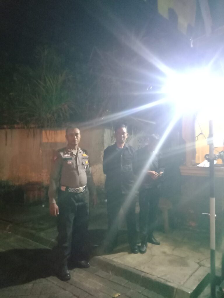 Polsek Carita Patroli Malam ke Hotel Lippo Carita, Himbau Petugas Keamanan untuk Awasi Pengunjung Pantai 1 WhatsApp Image 2024 08 11 at 06.25.22