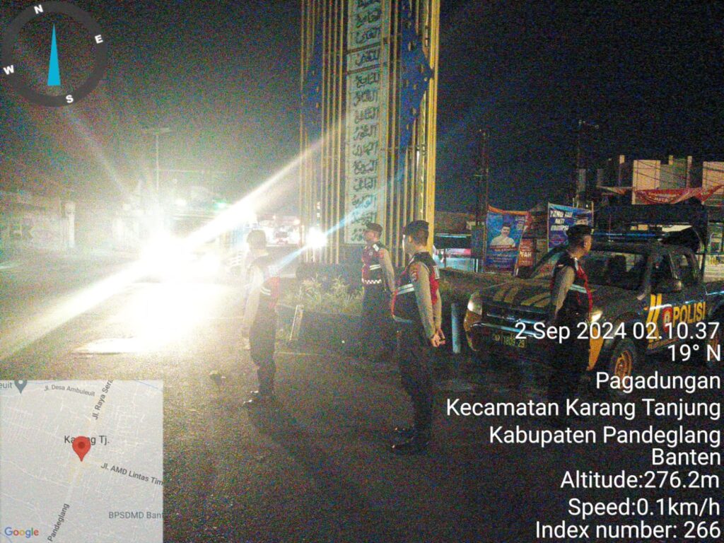 Sat Samapta Polres Pandeglang Gelar Strong Point Malam di Persimpangan Cigadung, Antisipasi Laka Lantas 7 WhatsApp Image 2024 09 02 at 03.50.01 2