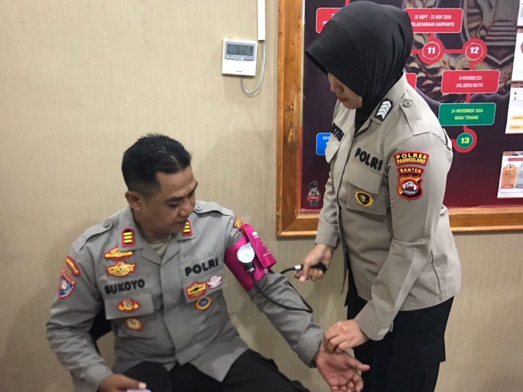 Sidokkes Polres Pandeglang Gelar Pemeriksaan Kesehatan untuk Personel Ops Mantap Praja 2024 1 WhatsApp Image 2024 09 07 at 08.51.27