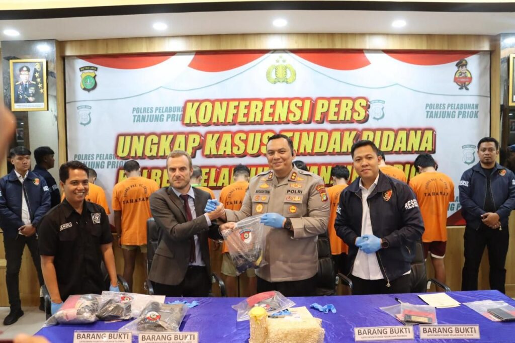 WhatsApp Image 2025 03 21 at 13.05.38