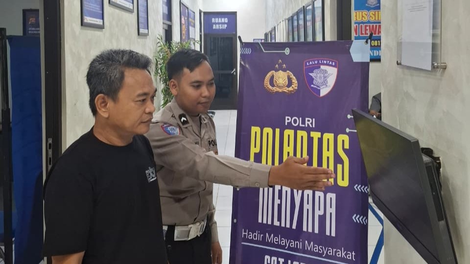 Satlantas Polres Pandeglang Gelar Program “Polantas Menyapa” di Satpas Polres Pandeglang 6 WhatsApp Image 2026 03 03 at 09.08.27